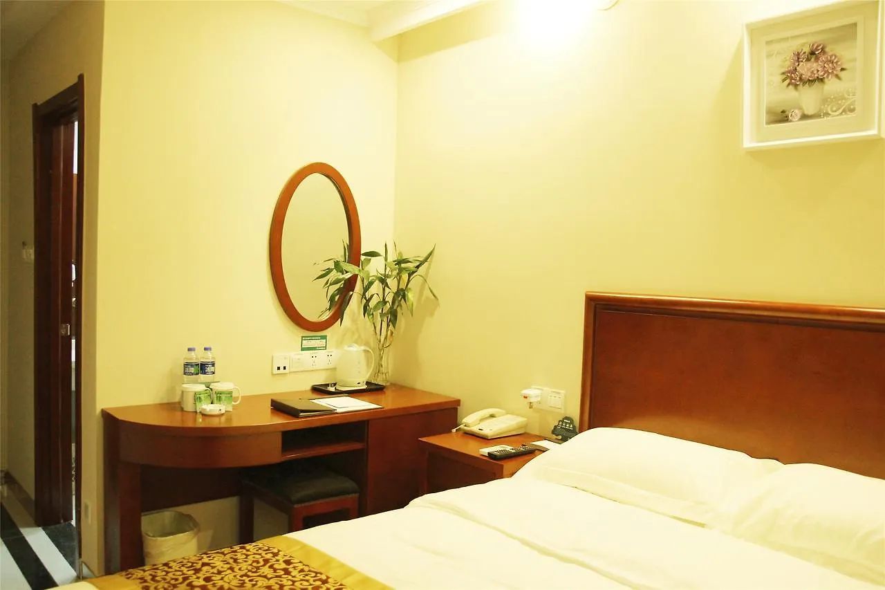 Greentree Inn Henan Jiaozuo Mengzhou Huifeng Road Express Hotel