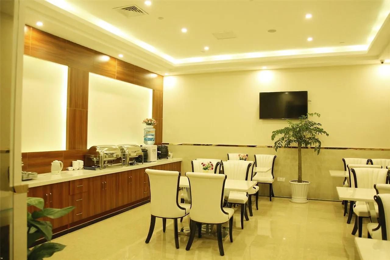 Greentree Inn Henan Jiaozuo Mengzhou Huifeng Road Express Hotel 3*,  중국