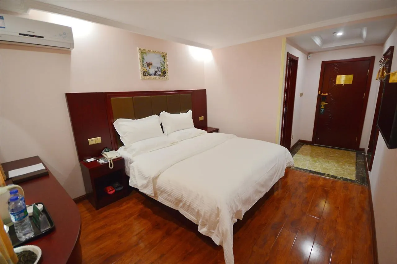 Greentree Inn Henan Jiaozuo Mengzhou Huifeng Road Express Hotel 3*,